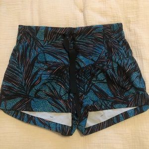 Lululemon spring break away shorts 6
